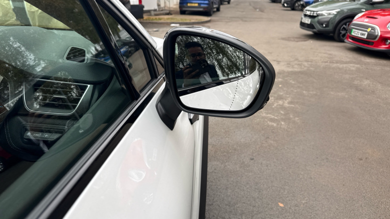 Renault Symbioz 1.8 E-Tech FHEV 160 Techno Esprit Alpine 5dr Auto Hybrid Estate